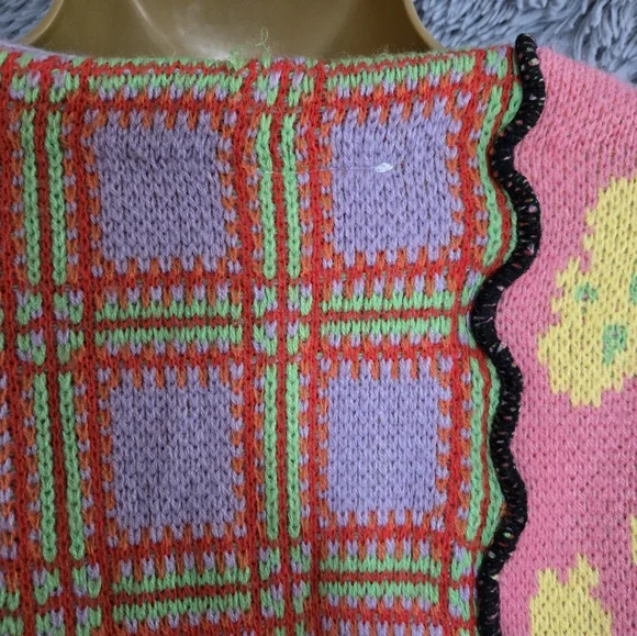 Colorful Cardigan Sweater - Picture 7 of 9